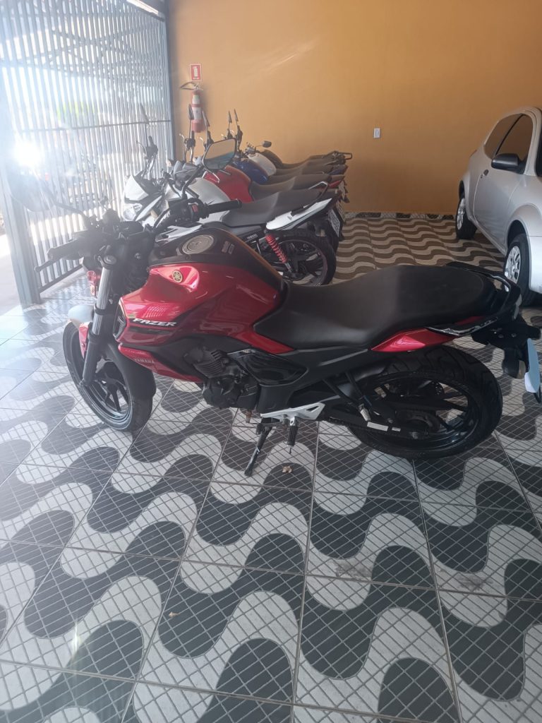 Yamaha / FZ 15 Fazer ABS