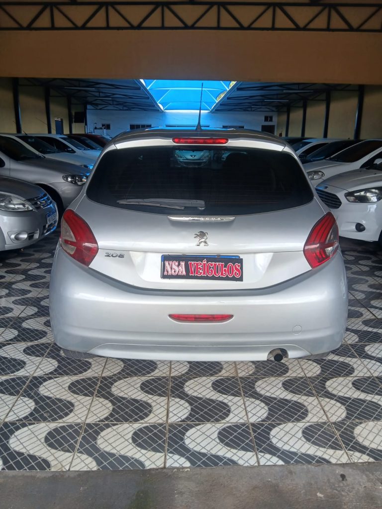 Peugeot / 208 Active