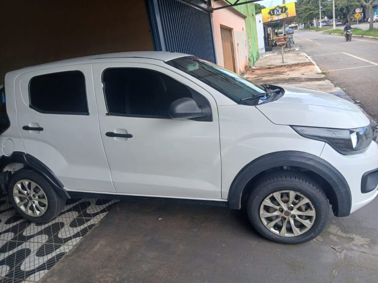 Fiat / mobi  like 1.0 completo