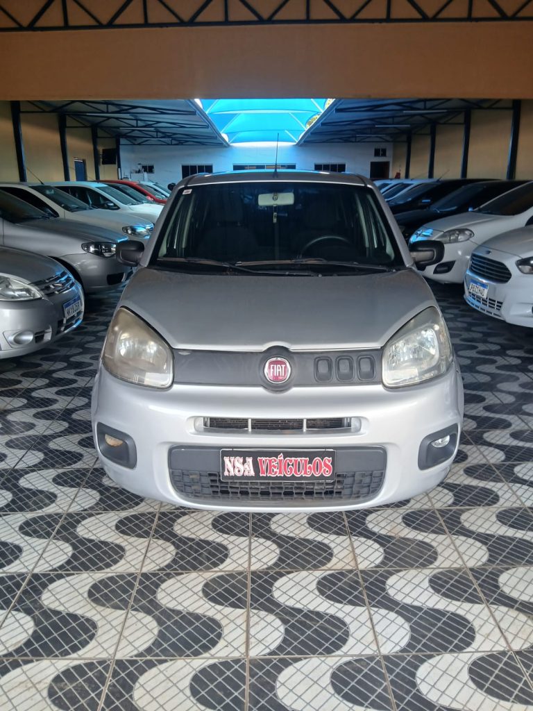 Fiat / Uno Attractive 1.0