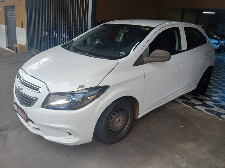 Chevrolet / Onix Joy 1.0