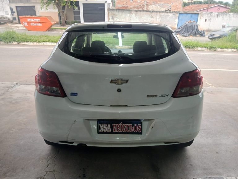 Chevrolet / Onix Joy 1.0