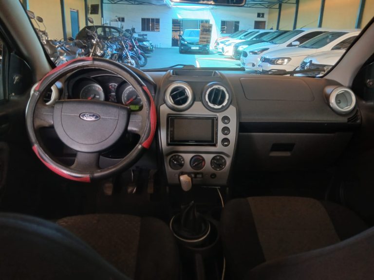 Ford / Fiesta 1.6 Flex